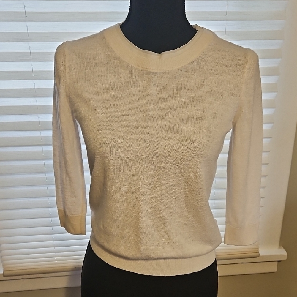 Banana Republic Womens Size Extra Small Cream 3/4 Sleeve Sweater